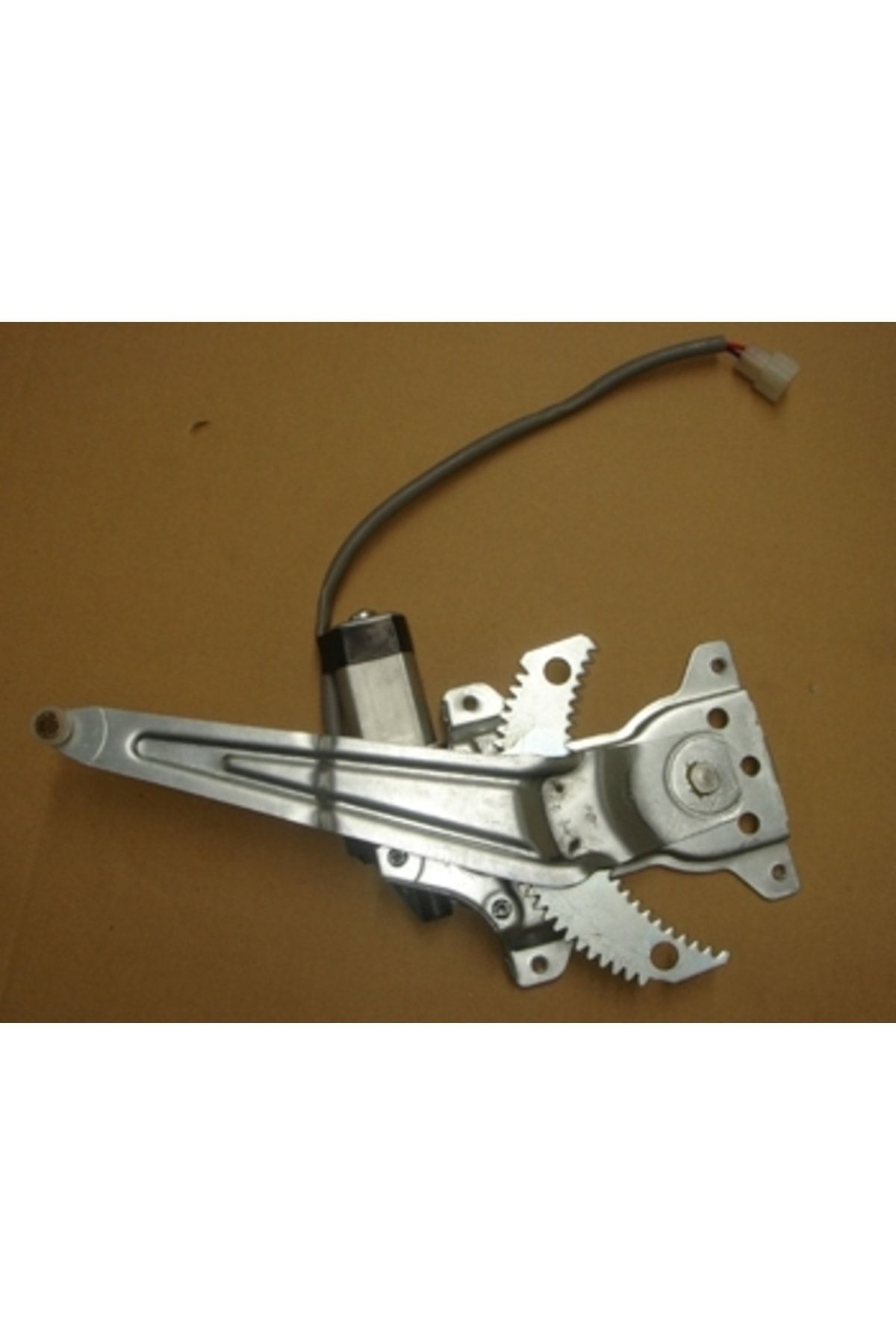 Suzukı Swıft- 05/11 Uyumlu Arka Cam Krikosu Sol Elektrikli Motorlu -83501-63j10