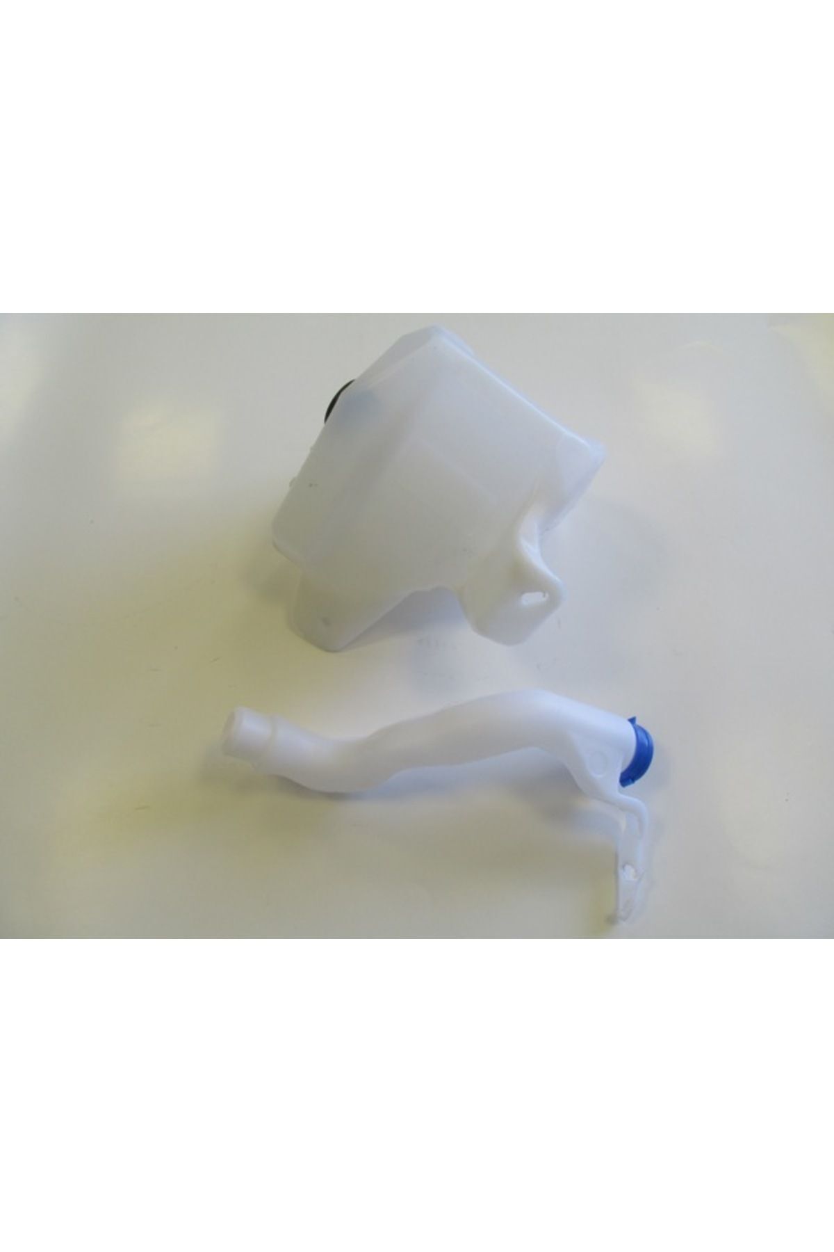 Opel Corsa- D- 07/14; Ön Cam Su Bidonu/Deposu (Kapaklı) (Oem No: 51834926) Tst13733