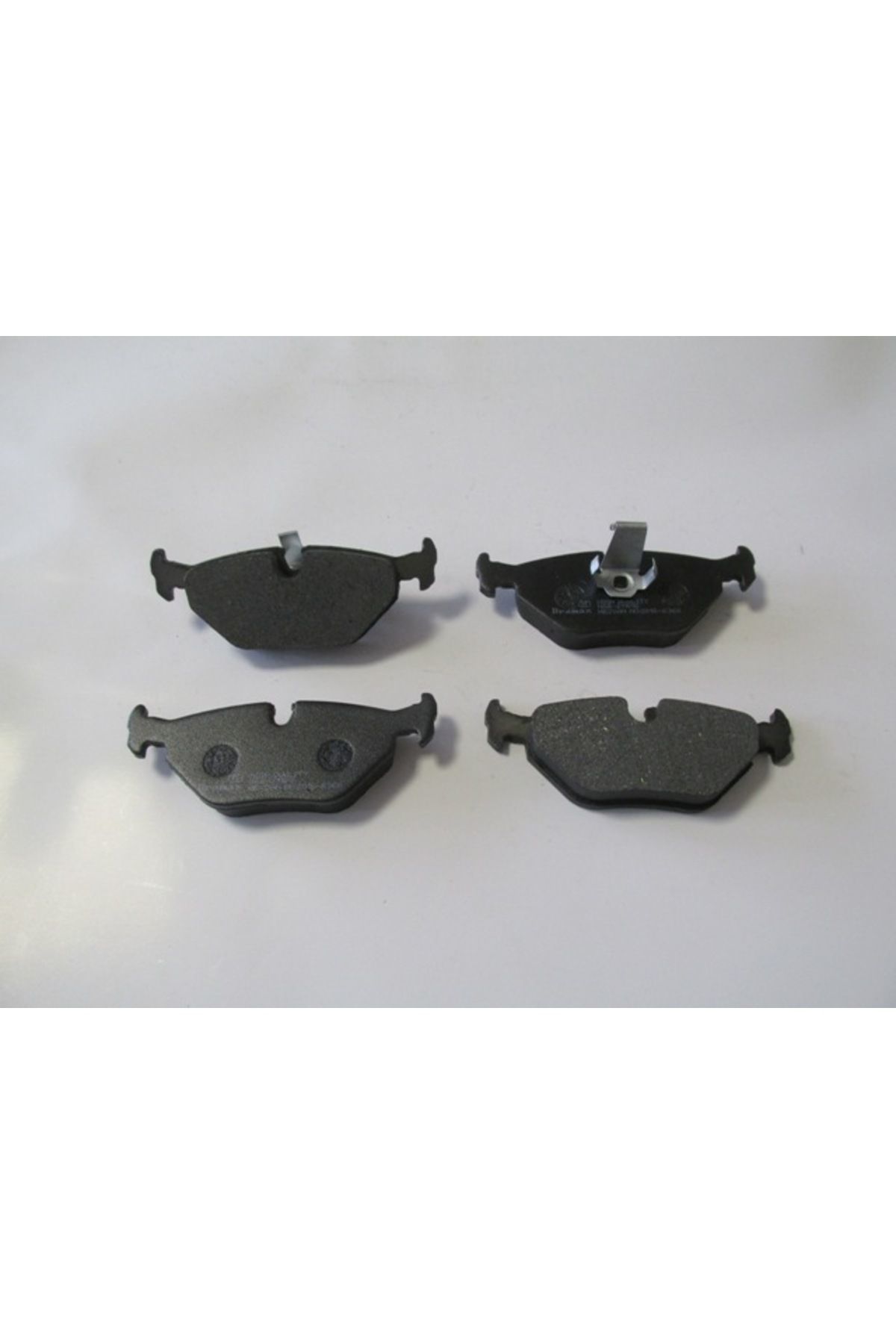 Bmw 5 Seri E39 96/00 Arka Fren Balatası (Kablosuz)(disk) (121,9x45x16,5/123,1x45x16,5)(bramax