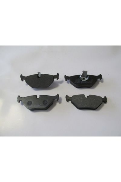 Bmw 5 Seri E39 96/00 Arka Fren Balatası (Kablosuz)(disk) (121,9x45x16,5/123,1x45x16,5)(bramax