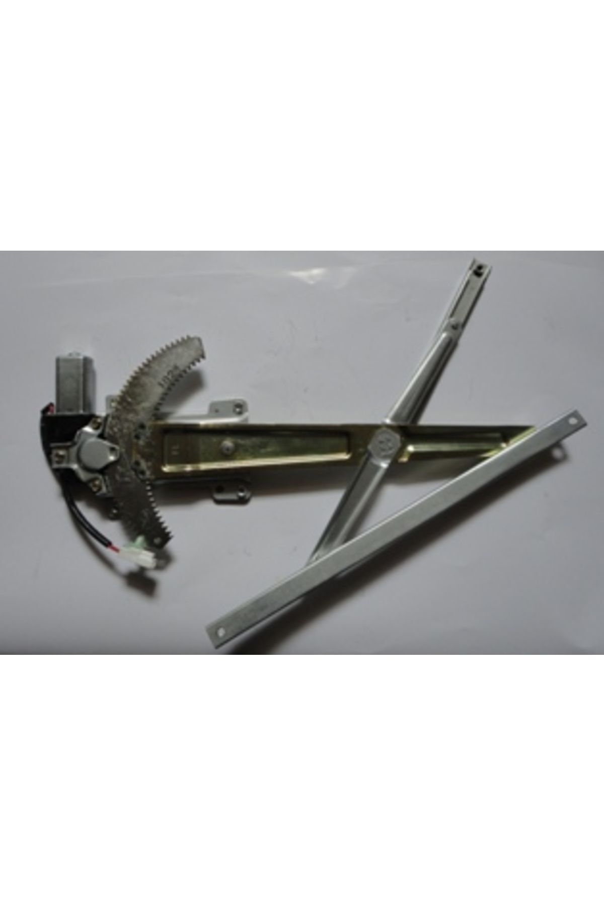 Hyundaı Matrıx- 06/08; Ön Cam Krikosu Sağ Elektrikli/motorlu 2fişli (HUSHAN) 98820-17100