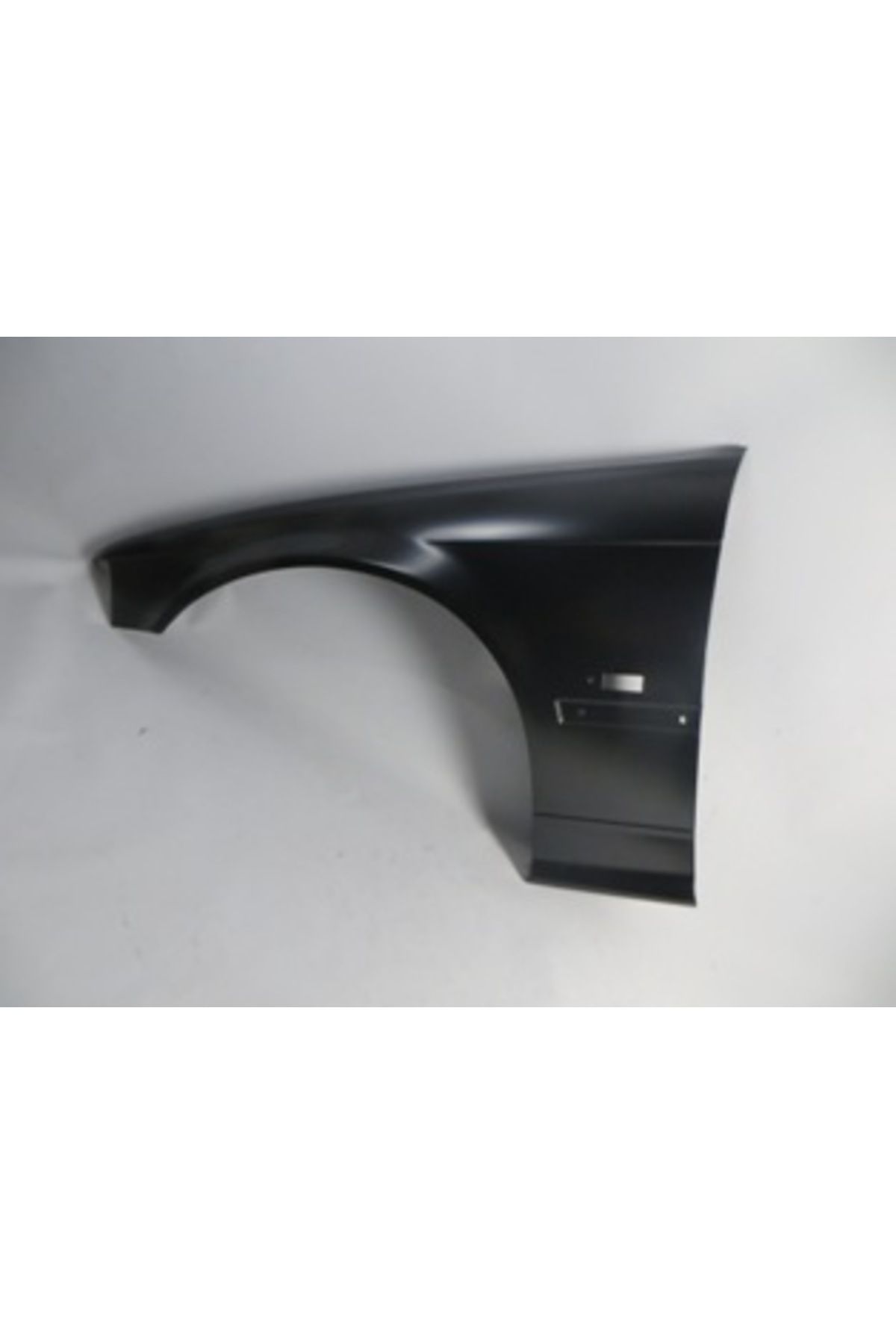 BMW 3 SERI- E36- SD- 91/98; ÖN ÇAMURLUK DELİKLİ SOL (TYG) (Oem No: 41358223921) TST8371