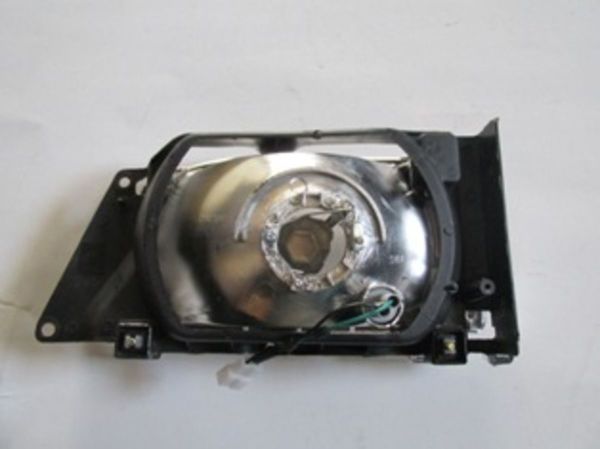 Kia Hi Besta Minibüs 97/99 Far Lambası Sağ (Bağlantı Plastiği İle Birlikte) (Şeffaf Cam) Fame