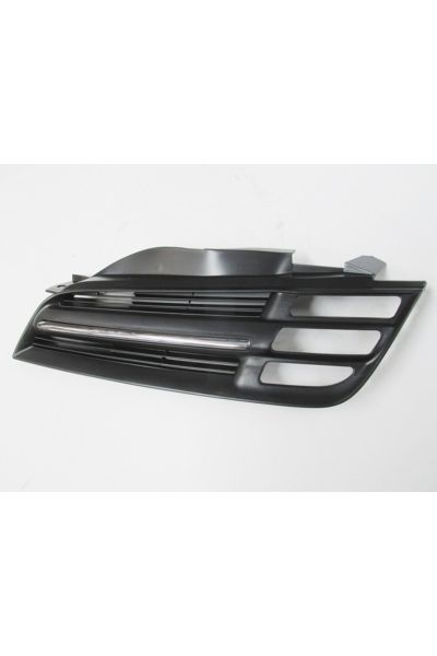 Nıssan Mıcra- K12- 03/06 Ön Panjur Sol Siyah (NİKELAJ KAPLAMALI) (3 SİNYALLİ TİP) 62330-ax600