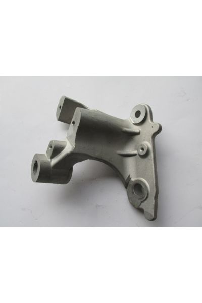 Renault Talısman- 16/20; Motor Beşiği Bağlantı Ayağı Sağ (beşik Darbe Emici) (alüminyum)