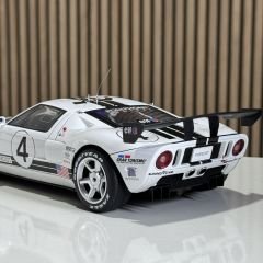 1:18 Ford GT LM Race Car Spec II Gran Turismo - Autoart Millen.