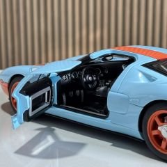 1:18 Ford GT Gulf Livery 2004 - Autoart Millennium