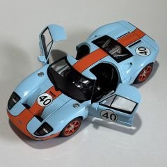 1:18 Ford GT Gulf Livery 2004 - Autoart Millennium