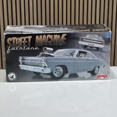 1:18 Ford Fairlane Street Machine 1967 - GMP