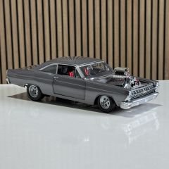 1:18 Ford Fairlane Street Machine 1967 - GMP