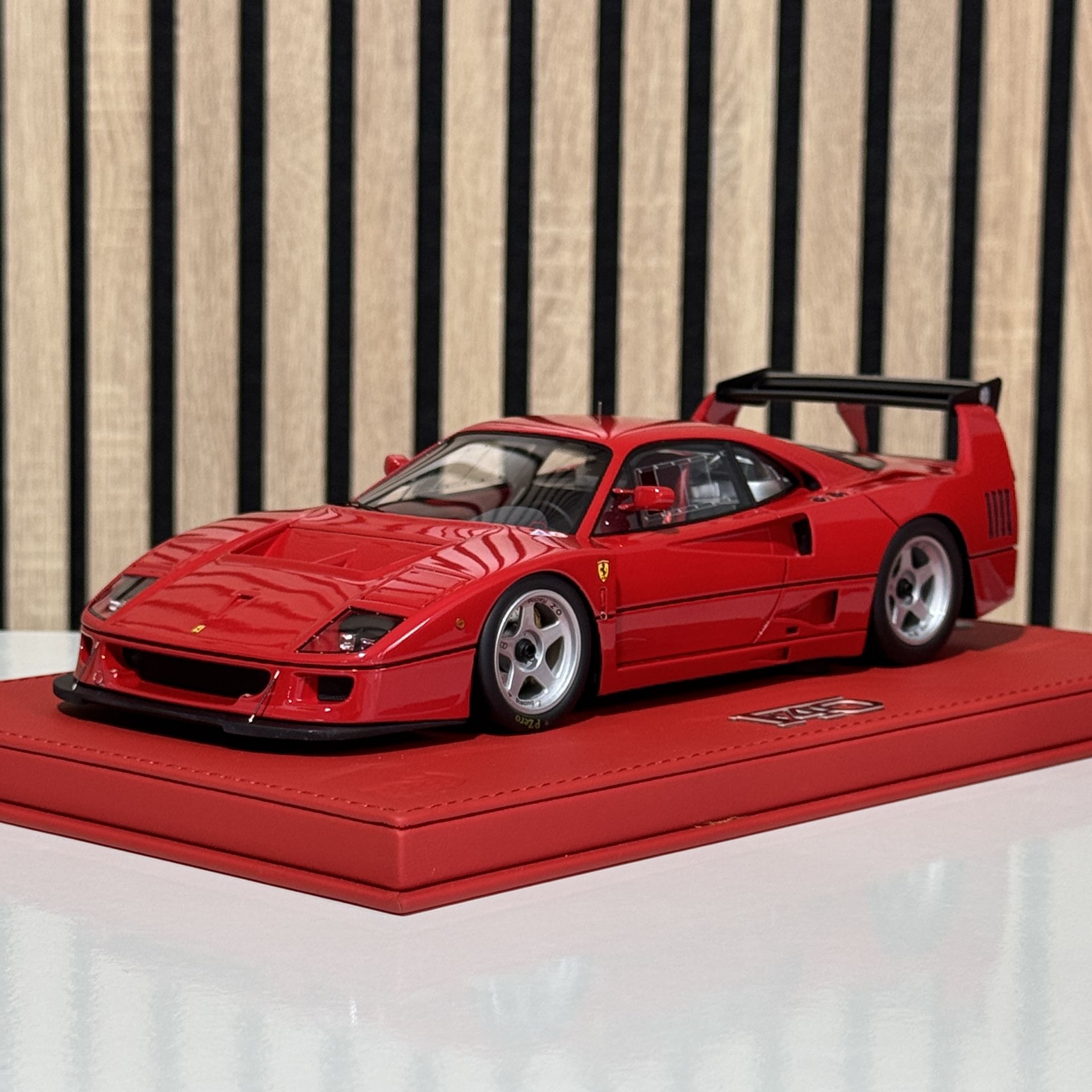 1:18 Ferrari F40 LM Rossa Corsa 1989 15 Limited - BBR DeLuxe