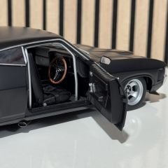1:18 Ford XA Falcon GT Hardtop Plain Body Black - Autoart
