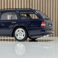 1:18 Mercedes-Benz E36 Ph.3 AMG W124 Azurite Blue - OTTO