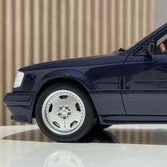 1:18 Mercedes-Benz E36 Ph.3 AMG W124 Azurite Blue - OTTO
