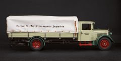 1:18 Mercedes-Benz LO 2750 Truck 1933 - CMC