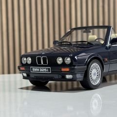 1:18 BMW 325i E30 Cabriolet 1988 Atlantis Blue OT114 - Otto
