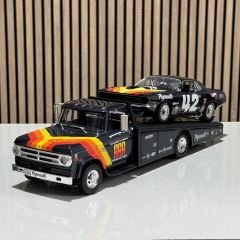 1:18 Dan Gurney's Plymouth Set Barracuda+Dodge D300 - ACME