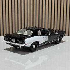1:18 Plymouth Hemi Barracuda Black and White 1971 - ACME