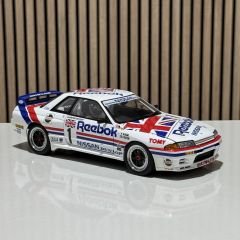 1:18 Nissan Skyline R32 Reebok with Driver Figure - Autoart Mill