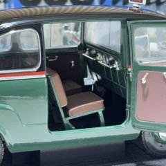 1:18 FIAT 600 Multipla Italian Taxi 1956 - MiniMiniera