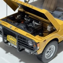 1:18 Land Rover Range Rover Camel Trophy Papua New Guinea 1982 - Almost Real