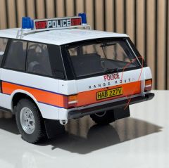 1:18 Land Rover Range Rover Classic Police Car - Almost Real