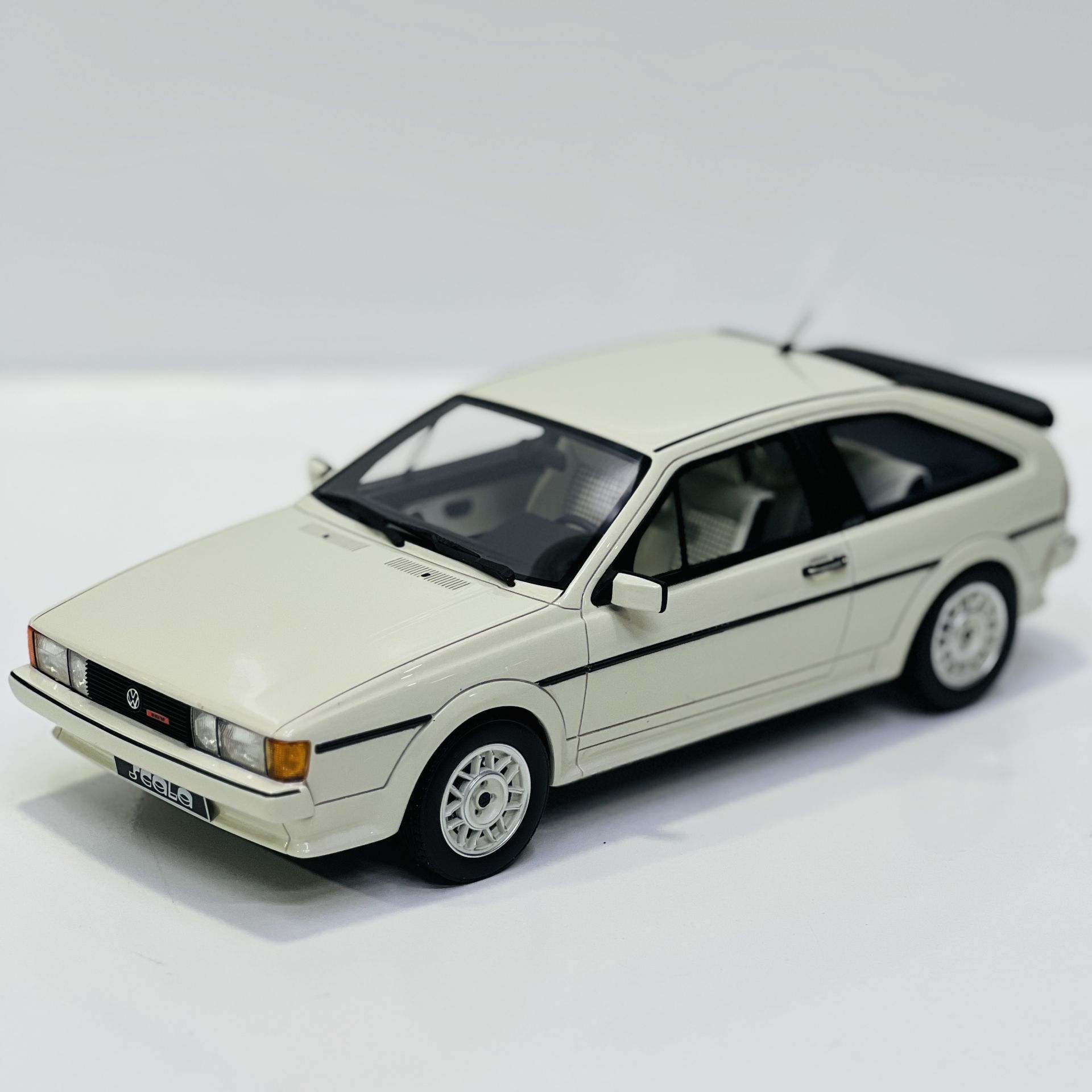 1:18 Volkswagen Scirocco MK2 Scala - Otto Mobile