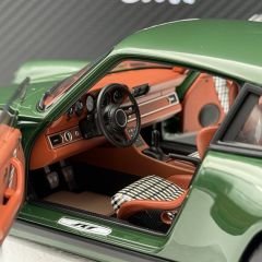 1:18 Porsche 911 RUF SCR Irish Green 2018 - Almost Real