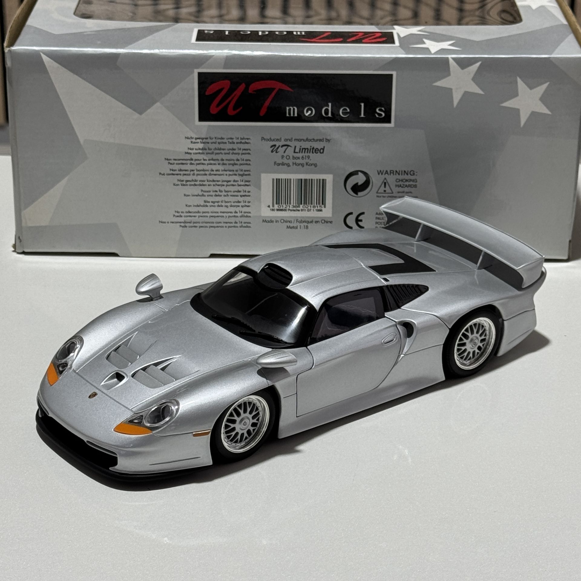 1:18 Porsche 911 GT1 Le Mans Street Version Silver - UT Models