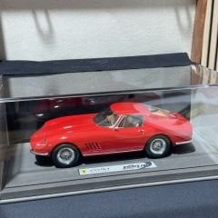 1:18 Ferrari 275 GTB 1966 Red Leather Box - BBR