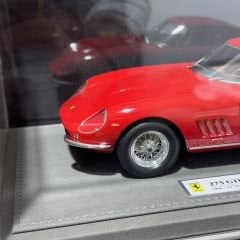 1:18 Ferrari 275 GTB 1966 Red Leather Box - BBR