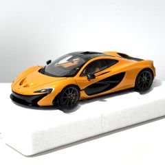 1:18 Mclaren P1 Papaya Spark 2013 - Autoart