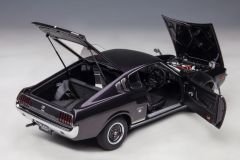 1:18 Toyota Celica Liftback 2000GT RA25 Dark Purple - Autoart