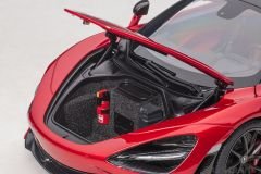 1:18 McLaren 720S Memphis Red 76072 - Autoart
