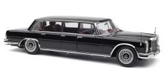 1:18 Mercedes-Benz 600 Pullman W100 Limousine Black M200 - CMC
