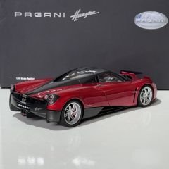 1:18 Pagani Huayra Red Met Black 2012 Diecast 78268 - Autoart