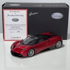 1:18 Pagani Huayra Red Met Black 2012 Diecast 78268 - Autoart