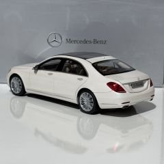 1:18 Mercedes-Benz S Class W222 Diamond White - Norev Dealer