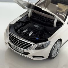 1:18 Mercedes-Benz S Class W222 Diamond White - Norev Dealer