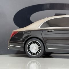 1:18 Mercedes-Maybach S Class S650 V12 2019 - GT Spirit