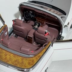 1:18 Rolls Royce Phantom Drophead Coupe English White - Kyosho
