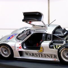 1:18 Mercedes-Benz CLK GTR FIA GT 1998 Champion - Autoart