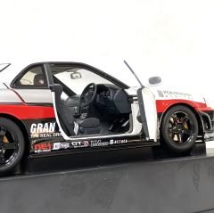 1:18 Nissan Skyline GT-R R34 Gran Turismo 2002 - Autoart