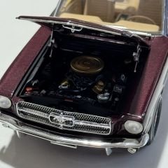 1:18 FORD Mustang 2+2 HATALI - Auto World