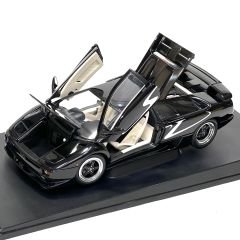 1:18 Lamborghini Diablo SV Coupe 1995 Black - Autoart