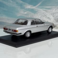 1:18 Mercedes-Benz 280 CE Silver 1980 W123 - Norev