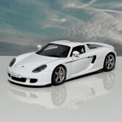 1:18 Porsche Carrera GT White 2003 78045 - Autoart
