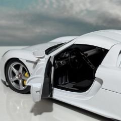 1:18 Porsche Carrera GT White 2003 78045 - Autoart