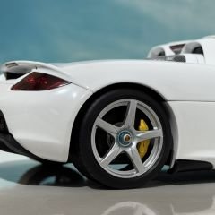 1:18 Porsche Carrera GT White 2003 78045 - Autoart