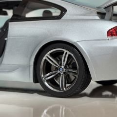 1:18 BMW M6 E63 Coupe Silver - Kyosho